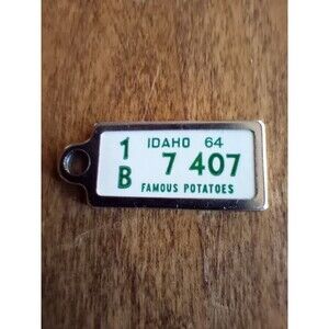 1964 Vintage License Plate Keychain Disabled American Veterans